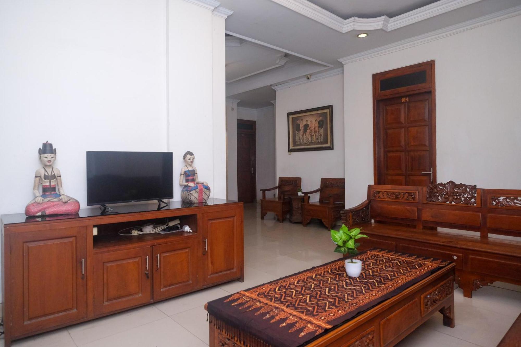 Urbanview Hotel Pondok Anggun Yogyakarta By Reddoorz Maguwo Exterior foto