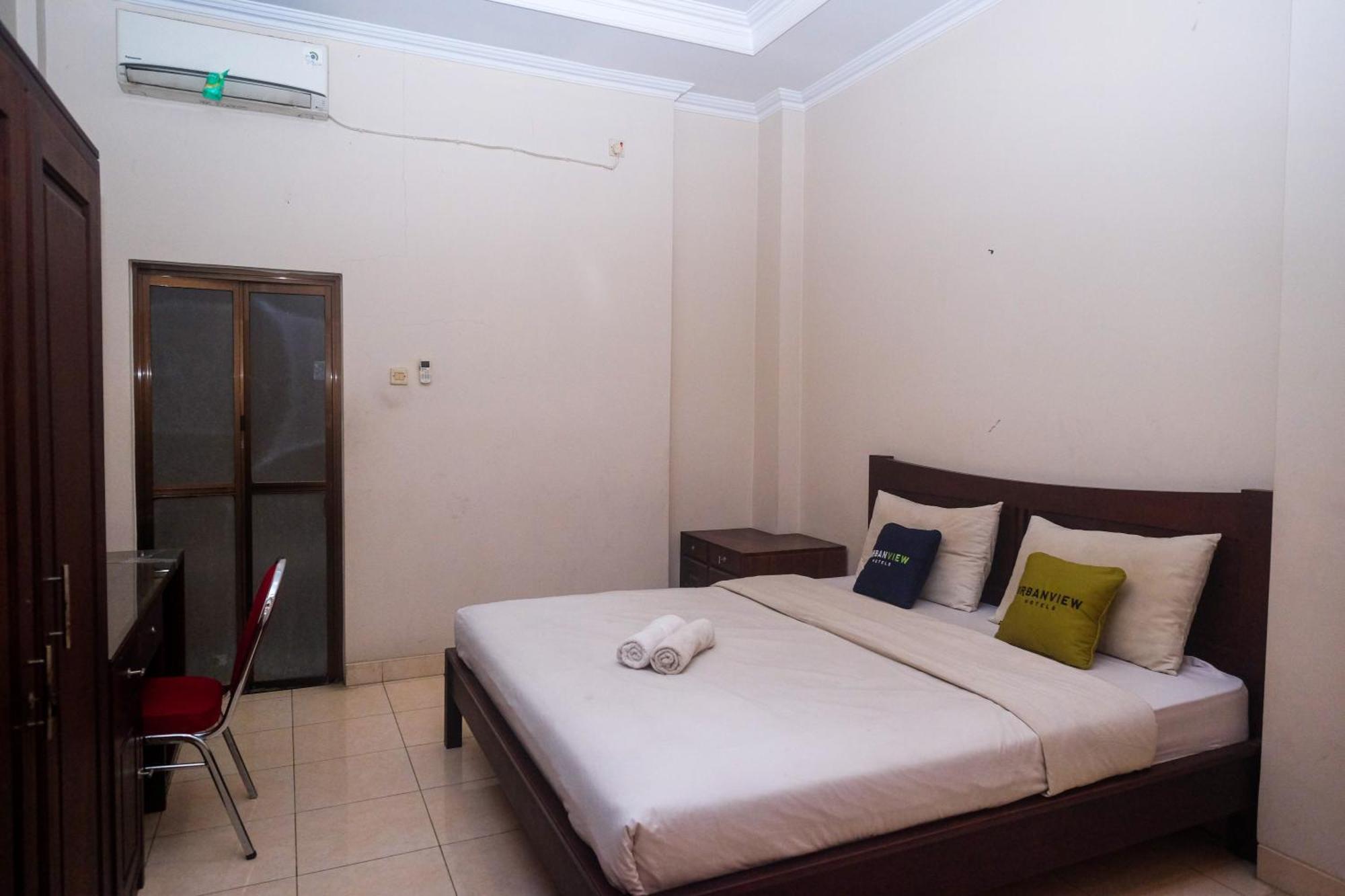 Urbanview Hotel Pondok Anggun Yogyakarta By Reddoorz Maguwo Exterior foto
