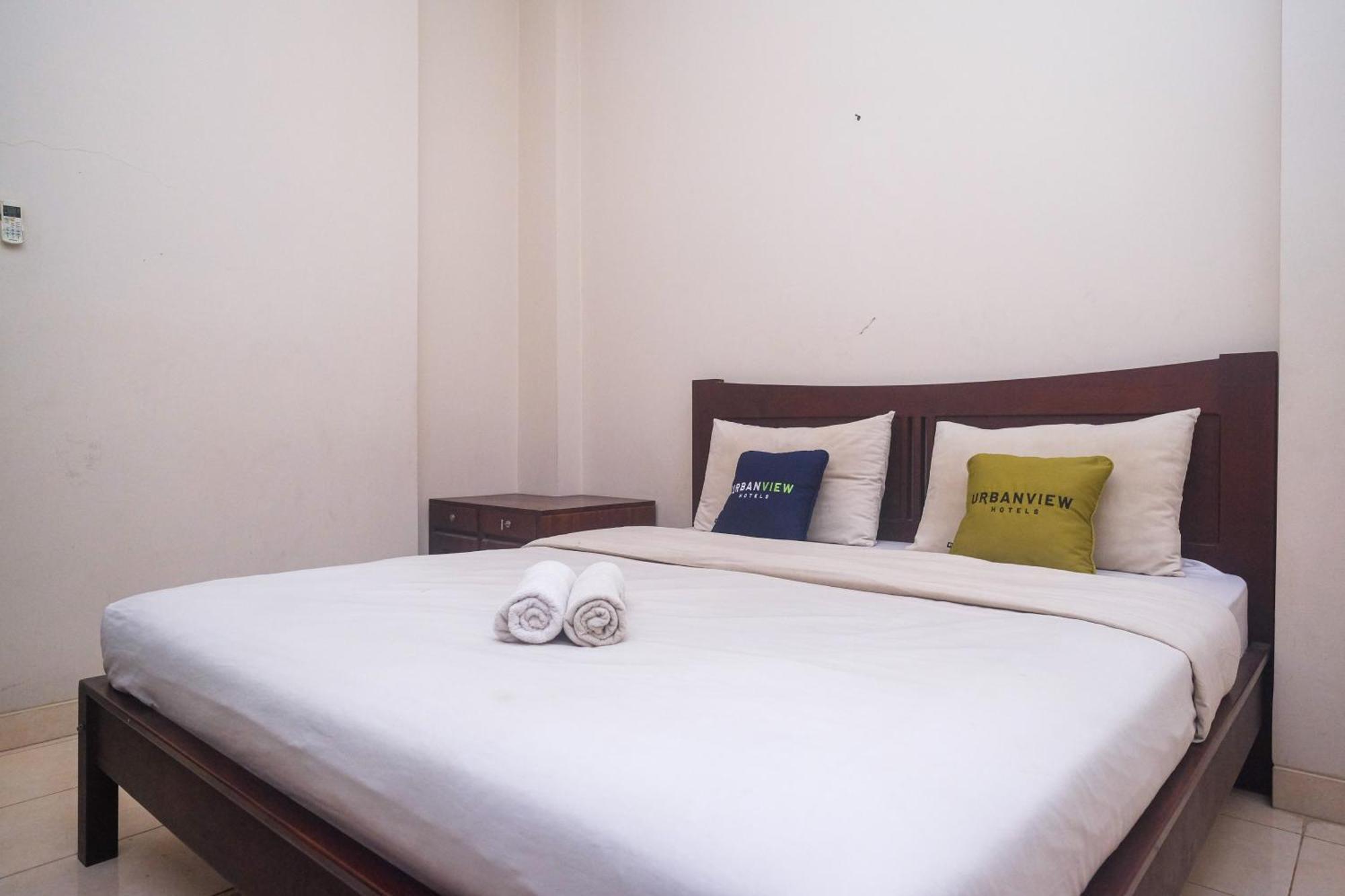 Urbanview Hotel Pondok Anggun Yogyakarta By Reddoorz Maguwo Exterior foto