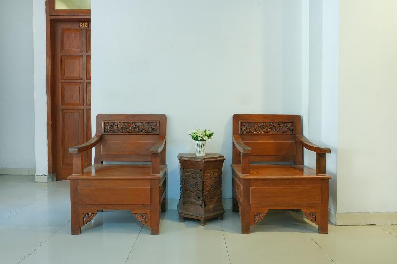 Urbanview Hotel Pondok Anggun Yogyakarta By Reddoorz Maguwo Exterior foto